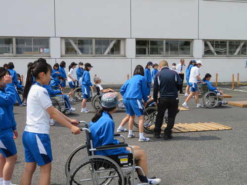 2019聖ジュリー中３－１.jpg
